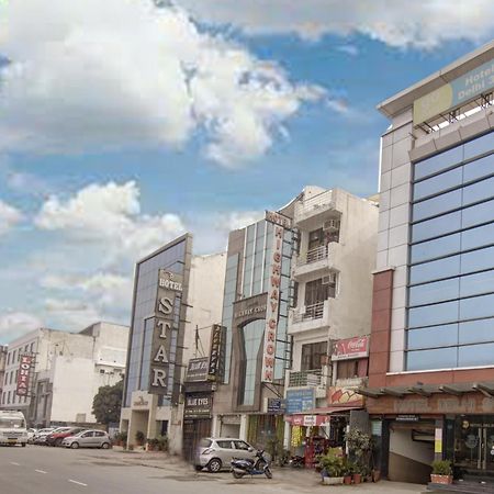 Hotel Delhi 37 By Star Group Near Delhi Airport Neu-Delhi Exterior foto