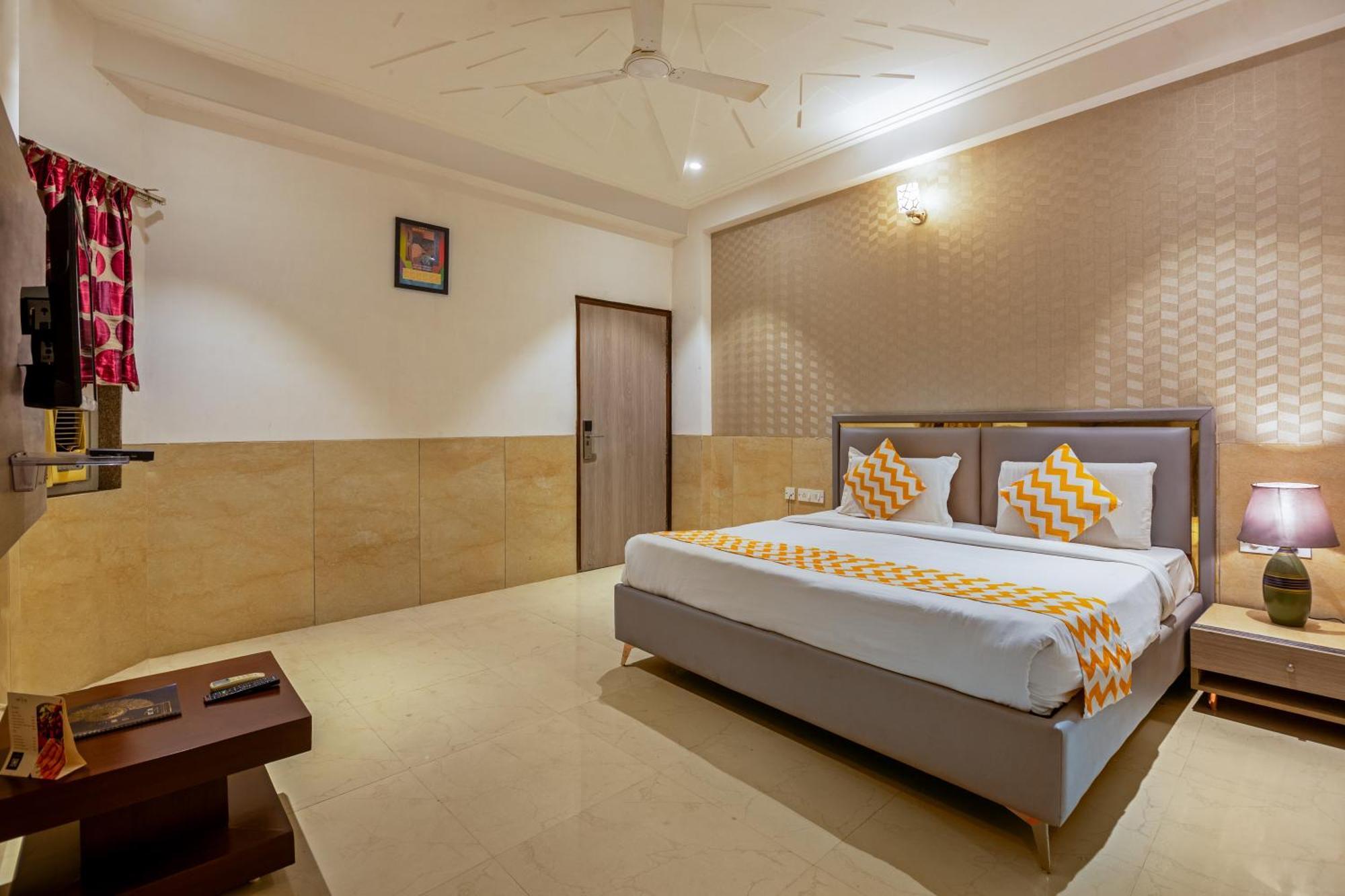 Hotel Delhi 37 By Star Group Near Delhi Airport Neu-Delhi Exterior foto