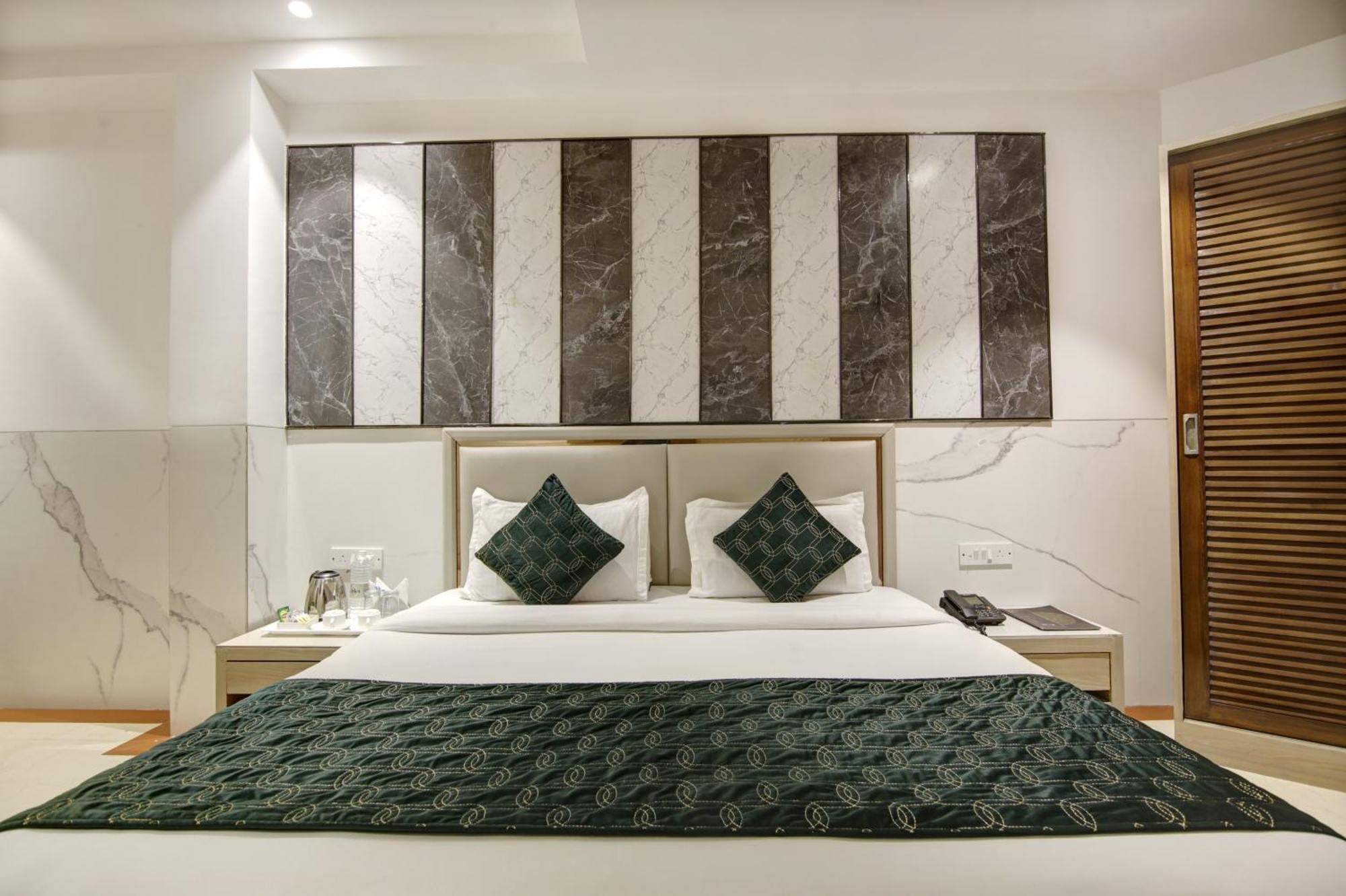 Hotel Delhi 37 By Star Group Near Delhi Airport Neu-Delhi Exterior foto